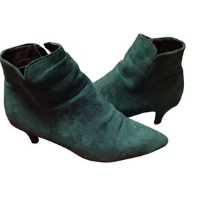 Chic Green Suede Ankle Boots